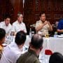 Presiden Prabowo Subianto memimpin rapat bersama sejumlah menteri Kabinet Merah Putih