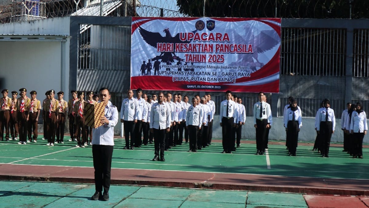 Upacara memperingati Hari Kesaktian Pancasila pada tanggal 1 Oktober 2025 diikuti oleh seluruh Unit Pelaksana Teknis (UPT) Pemasyarakatan se-Garut Raya..