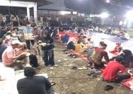 Kebersamaan warga RT 07 Kayuringin Jaya kongkow Bareng di Majelis Taklim Raudhatus Sholihat.