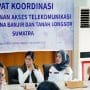 Menteri Komunikasi dan Digital (Menkomdigi), Meutya Hafidan saat memimpin rapat koordinasi di Medan, Sumatera Utara.