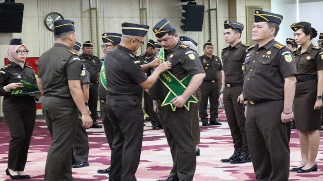 Jaksa Agung Muda Intelijen (Jam Intel), Prof. Dr. Reda Manthovani saat pimpin apel IPZI menuju WBBM