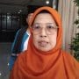 Anggota DPRD Kota Bekasi, Hj Ii Marlina saat menyampaikan keterangan.