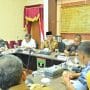 Gubernur Sumatera Barat, Mahyeldi Ansharullah saat menyampaikan penegasannya dalam FGD di Istana Gubernur, Selasa (19/5/2026).