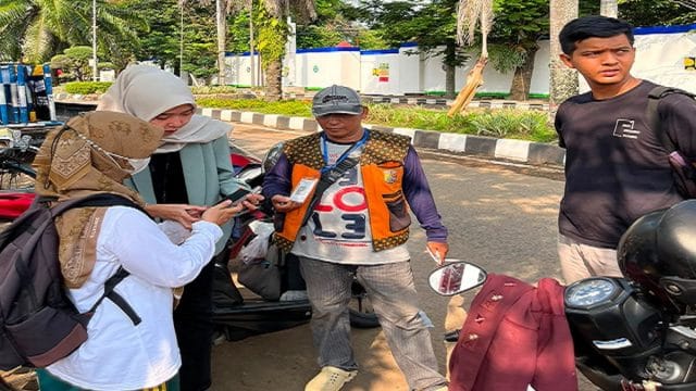 Uji Coba Pembayaran Parkir Di Kota Pekalongan Dengan QRIS