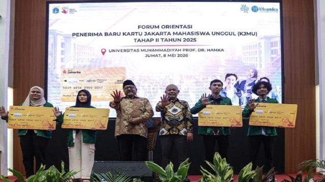 Wakil Gubernur DKI Jakarta, Rano Karno Serahkan KJMU Ke Mahasiswa UHAMKA