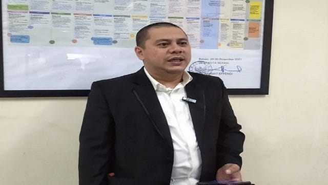 Wakil Ketua 2 DPRD Kota Bekasi, Faisal SE saat menyampaikan keterangan.