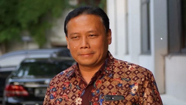 Anggota Komisi Yudisial, Abhan Misbah saat menyampaikan keterangan di Jakarta, Senin (8/6/2026).
