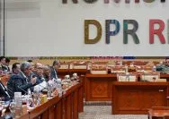 KPK Raker Bersama Komisi III DPR RI