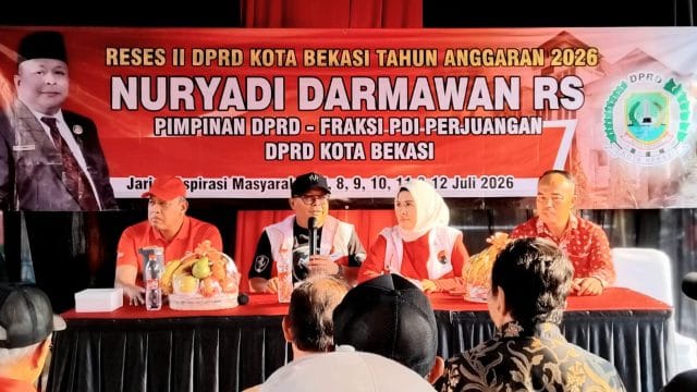 Usulan Peningkatan Lapangan Bola Menjadi Mini Soccer Mencuat Dalam Kegiatan Reses Bang Nung di Aren Jaya