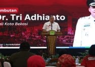 Wali Kota Bekasi, Tri Adhianto saat memberikan kata sambutan di kegiatan Muskot III KORMI Kota Bekasi yang diselenggarakan di Gedung Islamic Center, Bekasi Selatan, Sabtu (18/7/2026).