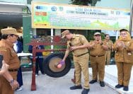 Wali Kota Bekasi, Tri Adhianto saat membuka secara resmi kegiatan MPLS Ramah di SMP Negeri 12 Kota Bekasi pada Senin (13/7/2026).