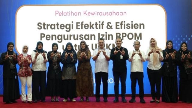 Wakil Wali Kota Bekasi, Abdul Harris Bobihoe menghadiri kegiatan Pelatihan Kewirausahaan Strategi Efektif dan Efisien Pengurusan Izin BPOM untuk UMKM yang digelar di BPKK Kota Bekasi, Rabu (22/7/2026).
