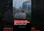 Keterlaluan! Siswa SD Di Nias Angkut Ompreng MBG Sejauh 300 Meter