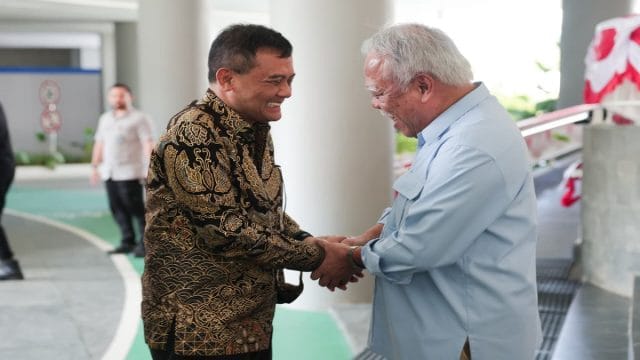 Gubernur Jawa Tengah, Ahmad Luthfi bersama Kepala Otorita IKN, Basuki Hadimuljono di Otorita Ibu Kota Nusantara (IKN), Kamis (6/8/2026).