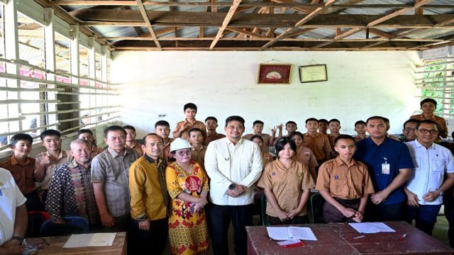 Gubernur Sumatera Utara (Sumut), Muhammad Bobby Afif Nasution tinjau SMKN 1 Lotu, Nias Utara, Kabupaten Nias Utara.
