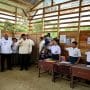 Gubernur Sumatera Utara (Sumut), Muhammad Bobby Afif Nasution tinjau SMPN 4 Sitolu Ori, Kabupaten Nias Utara.
