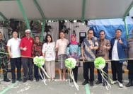 Ketua Kadin Kota Bekasi, Qadar Ruslan Siregar (Kedua dari kanan) saat menghadiri peresmian iGREEN EV Station di STT Bina Tunggal Kota Bekasi, Sabtu (15/8/2026).