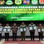 Penandatanganan perjanjian kerja sama Pengelolaan Sampah Antara TNI AD dengan Pemerintah Daerah