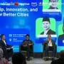 Sekda Kabupaten Karawang, H Asep Aang Rahmatullah (kedua dari kanan) saat pemaparan inovasi pelayanan publik digital Kabupaten Karawang melalui aplikasi Tangkar dalam forum Jakarta Smart City, Kamis (20/8/2026).