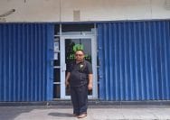 Almarhum H. Andi Tajuddin saat berada di salah satu ruko komplek Perumahan Glory Home's di Kelurahan Sadai, Kecamatan Bengkong, Kota Batam, Kepulauan Riau.