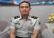 Analis keimigrasian ahli pertama seksi ijin tinggal dan status kemigrasian (Intalkim) Kantor Imigrasi Kelas I Non TPI Bekasi, Ahmad Fikri Al Akbar.