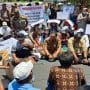 Ratusan Pedagang Pasar Bandar dan Pahing Kediri Demo, Desak Dirut Perumda Pasar Joyoboyo Dicopot