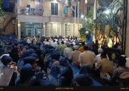 Ratusan warga masyarakat memadati peringatan Maulid Nabi di kediaman Ketua DPC PAN Bekasi Utara, Rabu (02/9/2026) malam.