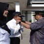 Bupati Garut, Abdusy Syakur Amin melepas peserta Diklat BCKS Tahun 2026 di halaman Kantor Dinas Pendidikan Kabupaten Garut