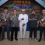 Gubernur Jawa Barat, Dedi Mulyadi turut hadir secara langsung melalui siaran di akun TikTok pribadinya di pagelaran bursa kerja daring, yang dapat diakses lewat aplikasi Nyari Gawe.