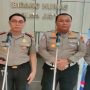 Kabid Humas Polda Jatim, Kombes Jules Abraham Abast bersama jajaran Ditlantas.