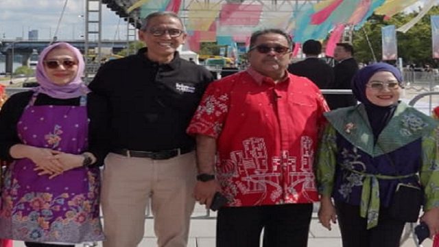 Wakil Gubernur DKI Jakarta, Rano Karno, menghadiri Festival Indonesia 2026 di Yeouido Hangang Park, Seoul, Korea Selatan, Minggu (4/10/2026).